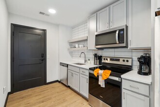 423 E Michigan St in Indianapolis, IN - Building Photo - Building Photo