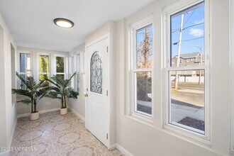 203 Shore Dr in Highlands, NJ - Building Photo - Building Photo