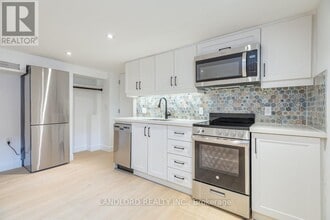 429 Brock Ave in Toronto, ON - Building Photo - Building Photo