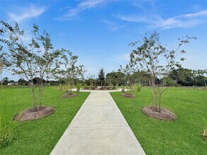 12915 Shells Ln in Barrett, TX - Building Photo - Building Photo
