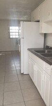 505 NW 3rd St-Unit -1-2 in Dania Beach, FL - Building Photo - Building Photo