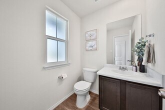 5614 Rosillo Gate in San Antonio, TX - Building Photo - Building Photo