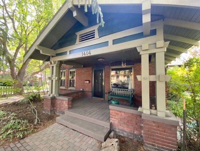 1404 NW 1st St in Bend, OR - Building Photo - Building Photo