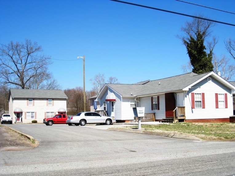119 E Inskip Dr in Knoxville, TN - Foto de edificio
