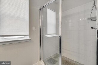 16211 Coolidge Ave in Silver Spring, MD - Building Photo - Building Photo