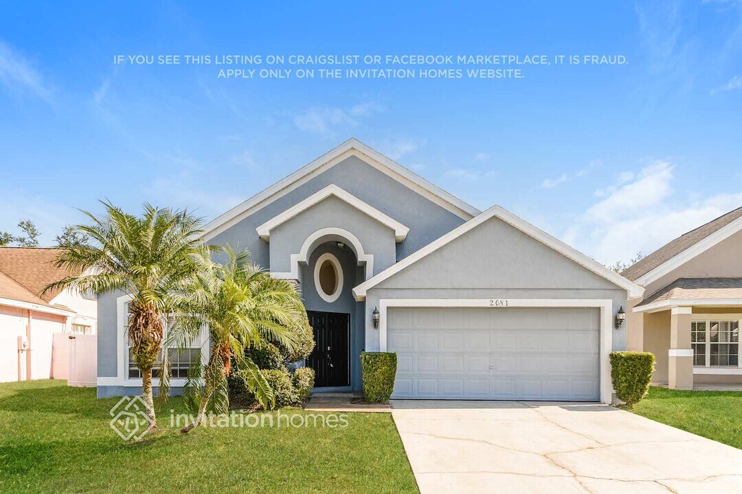 2081 Shannon Lakes Blvd in Kissimmee, FL - Foto de edificio