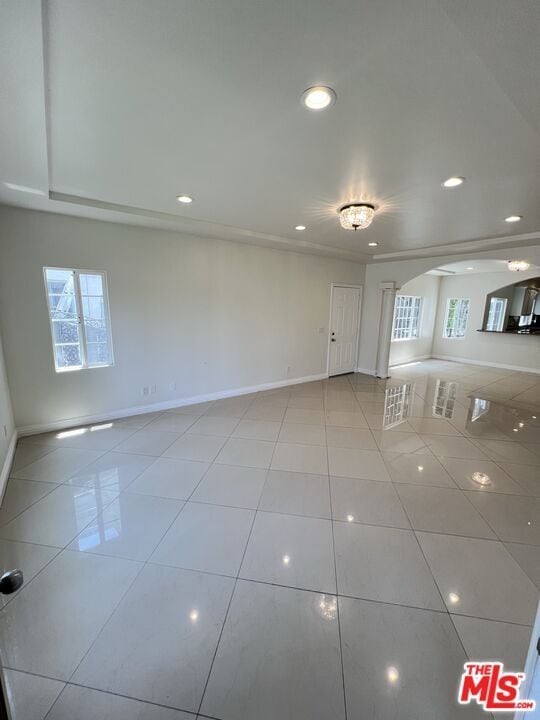 153 N Hamilton Dr in Beverly Hills, CA - Foto de edificio - Building Photo