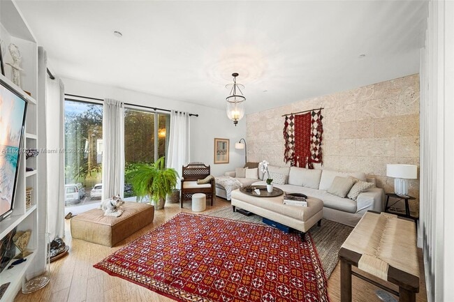 163 N Shore Dr in Miami Beach, FL - Building Photo - Building Photo