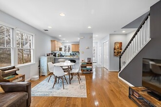 72 Roland Ave in South Orange, NJ - Building Photo - Building Photo