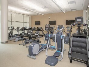 219 Brannan St in San Francisco, CA - Building Photo - Building Photo