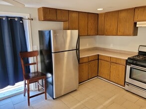 1809 Galilee Ave in Zion, IL - Foto de edificio - Building Photo