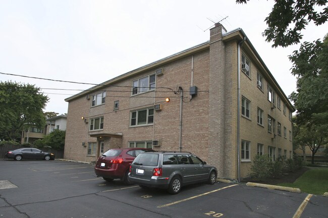 301 Chicago Ave in Oak Park, IL - Foto de edificio - Building Photo