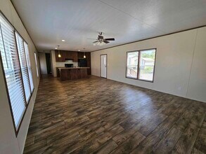 709 N Collins Fwy in Howe, TX - Building Photo - Building Photo
