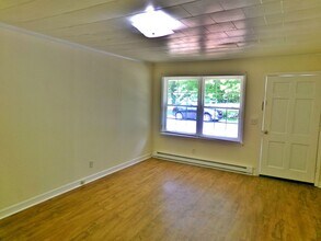 1539 NC-65 in Walnut Cove, NC - Building Photo - Building Photo