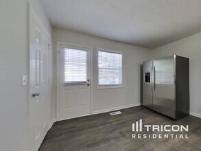 3764 Cherokee Overlook Dr in Canton, GA - Building Photo - Building Photo