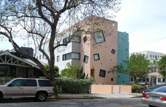 901 S Harvard Blvd in Los Angeles, CA - Building Photo - Building Photo