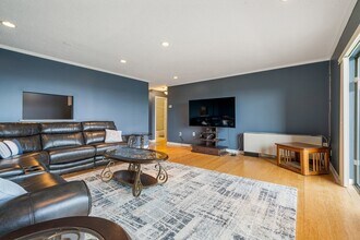 3 Summit Dr in Reading, MA - Building Photo - Building Photo