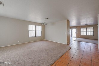 8066 W Mission Ln in Peoria, AZ - Building Photo - Building Photo