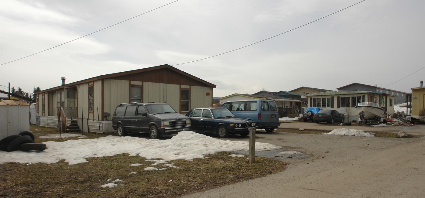 10319 N Kender Ln in Hayden, ID - Building Photo