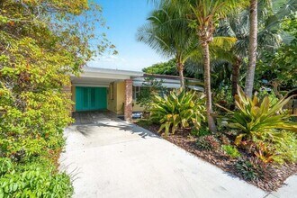 1022 N K St in Lake Worth Beach, FL - Building Photo - Building Photo