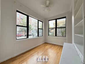 240 Sullivan Pl in Brooklyn, NY - Building Photo - Building Photo