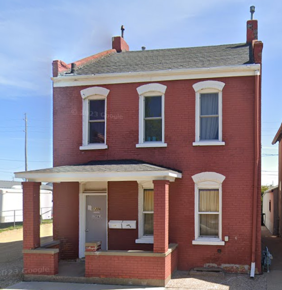 1356 Elm St in Dubuque, IA - Foto de edificio