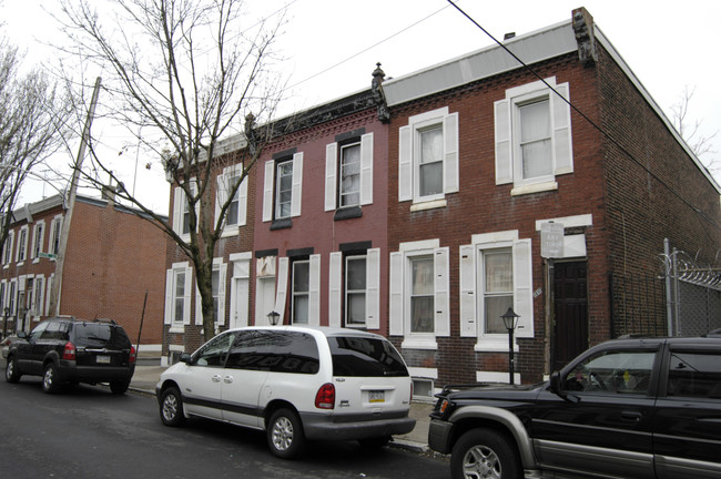 1812 E Clementine St in Philadelphia, PA - Foto de edificio - Building Photo