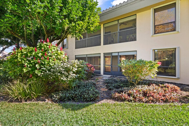 property at 25 SE Turtle Creek Dr