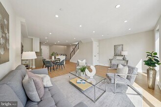 2134 Wisconsin Ave NW in Washington, DC - Building Photo - Building Photo