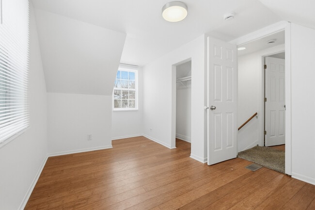 426 Alpine Dr in Round Lake, IL - Building Photo - Building Photo