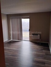 218 Charleston Blvd in Macomb, IL - Building Photo - Building Photo