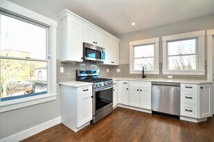 8 Chestnut Ave in Boston, MA - Building Photo