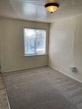 2412 Everett Ave in Everett, WA - Building Photo - Building Photo
