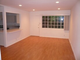 8863 Alcott St, Unit 4 in Los Angeles, CA - Building Photo