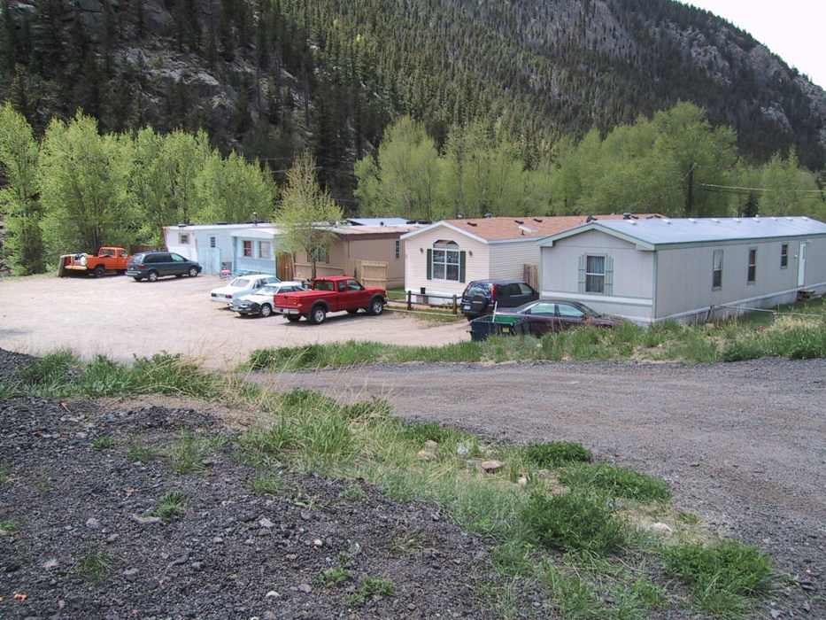 Oak Creek/Willow Hill in Oak Creek, CO - Building Photo