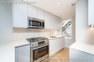 19 Forest St in Cambridge, MA - Foto de edificio - Building Photo