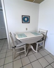 4775 Cove Cir in St. Petersburg, FL - Building Photo - Building Photo