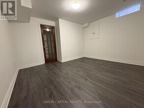 21 Natanya Blvd in Georgina, ON - Building Photo - Building Photo