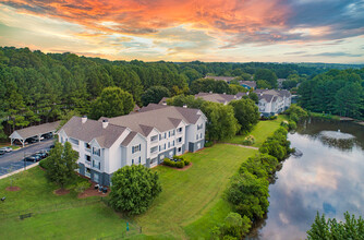 MAA Crabtree Valley in Raleigh, NC - Foto de edificio - Building Photo