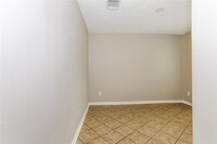 6823 Hanley Ln photo'