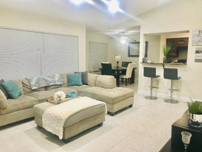 2440 NW 33rd St in Oakland Park, FL - Building Photo - Building Photo