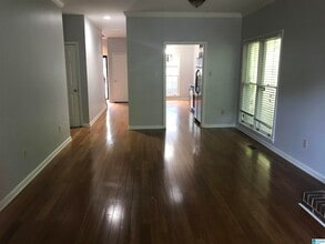 117 Meadow Croft Cir in Meadowbrook, AL - Foto de edificio - Building Photo