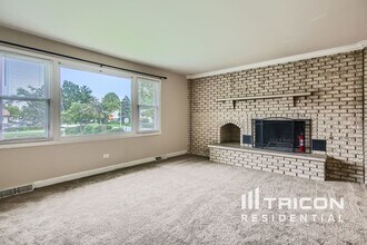 16230 76th Ave in Tinley Park, IL - Building Photo - Building Photo