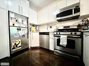 99 Eagle St in Brooklyn, NY - Building Photo - Building Photo