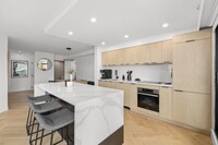 888 Hamilton St in Vancouver, BC - Building Photo - Building Photo