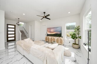 6549 Sealey St in Houston, TX - Building Photo - Building Photo