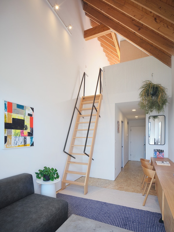 2129 N Kimball Ave in Chicago, IL - Building Photo - Building Photo