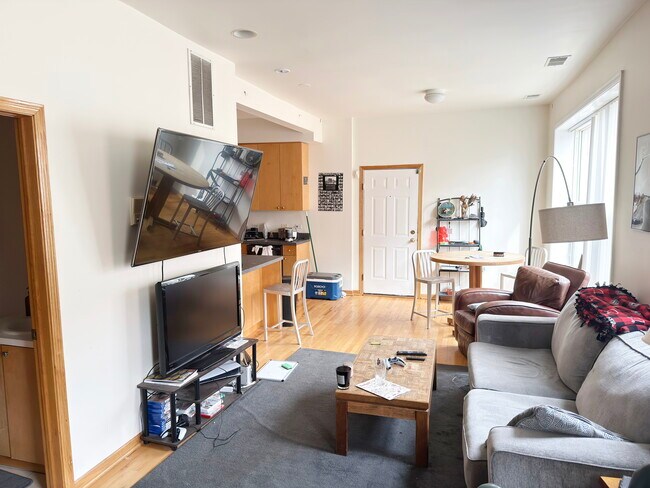 property at 1446 N Leavitt St