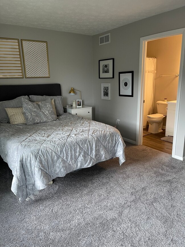 property at 2904 Asbury Ct