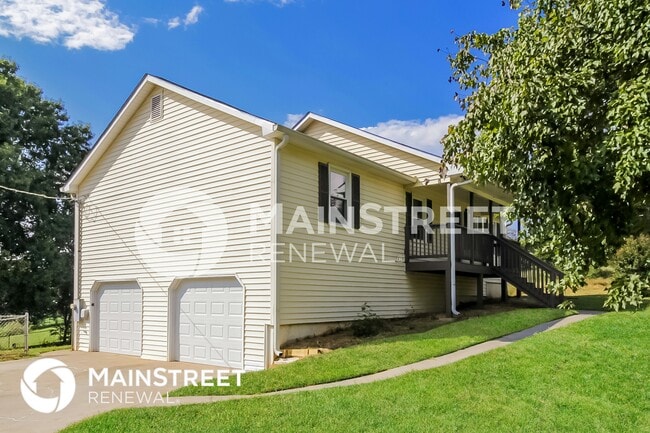 property at 23 Fairfield Dr SW